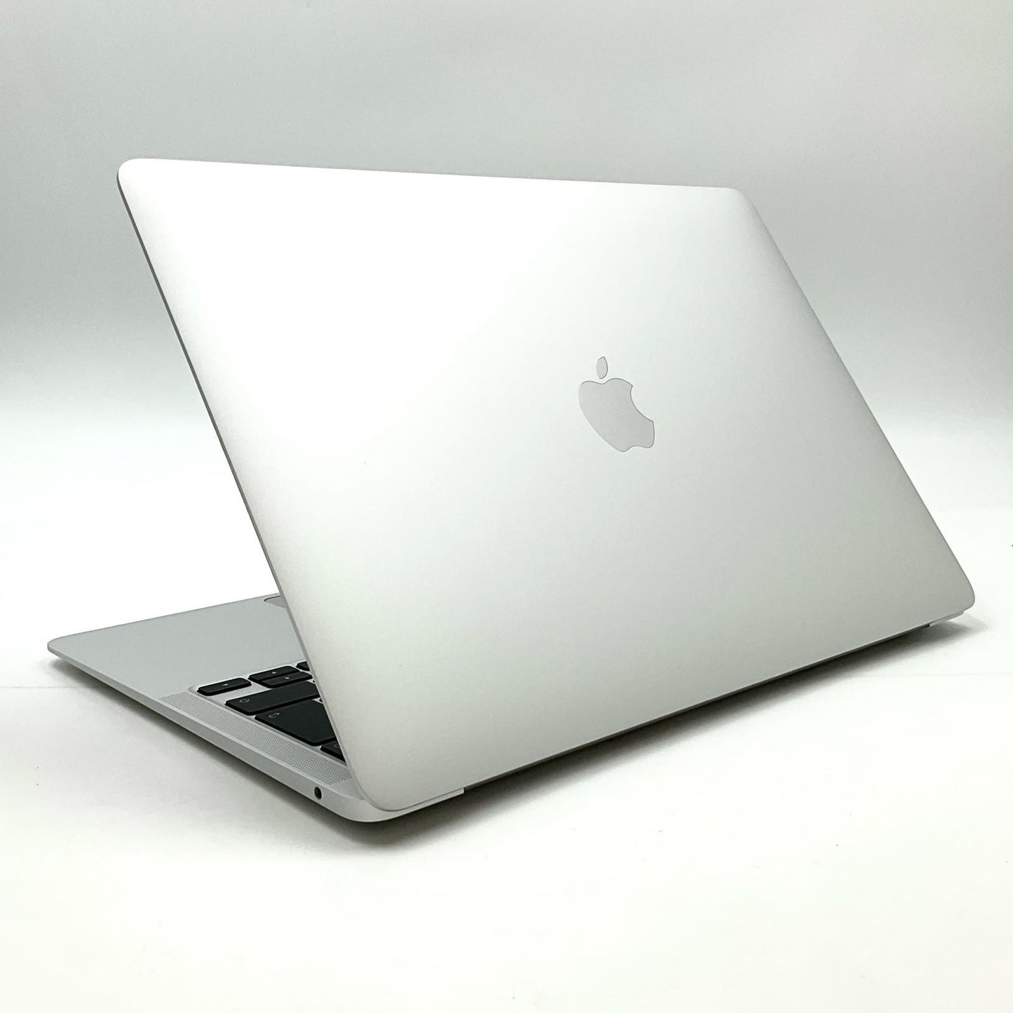 【全額返金保証】【最速発送】Apple MacBook Air 13インチ 2020 1.1GHz クアッドコア Intel Core i5 8GB SSD 256GB シルバー 美品 動作確認済
