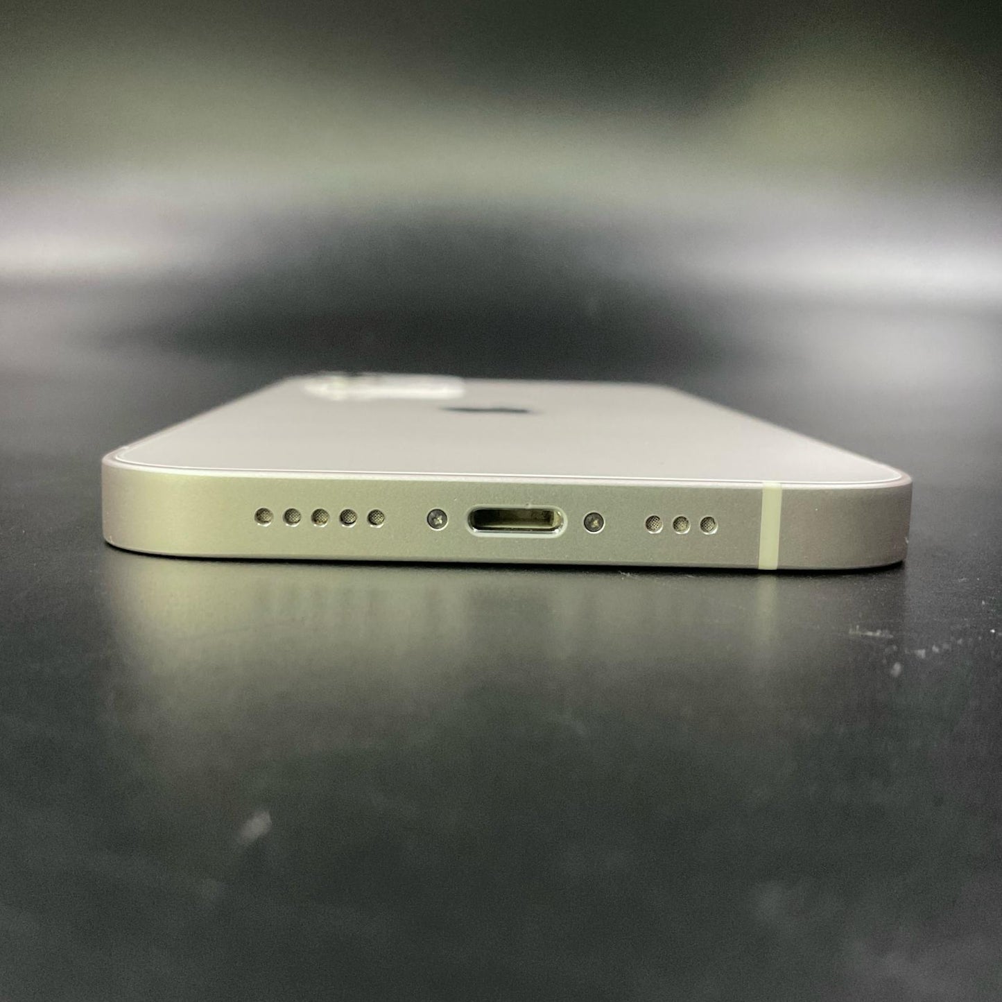 【全額返金保証】【最速発送】Apple iPhone iPhone 12 64GB ホワイト docomo 白ロム 美品 動作確認済 88%