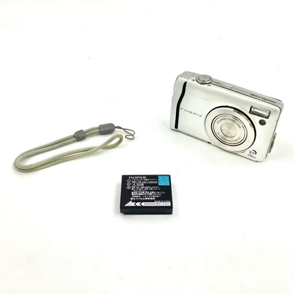 【最速発送】FUJIFILM コンパクトデジタルカメラ FINEPIX F40fd 【難有】