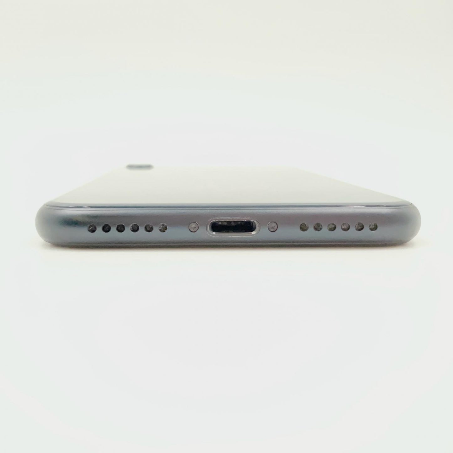 【全額返金保証】【最速発送】Apple iPhone iPhone SE（第3世代） 64GB ミッドナイト Softbank 白ロム 動作確認済 82%