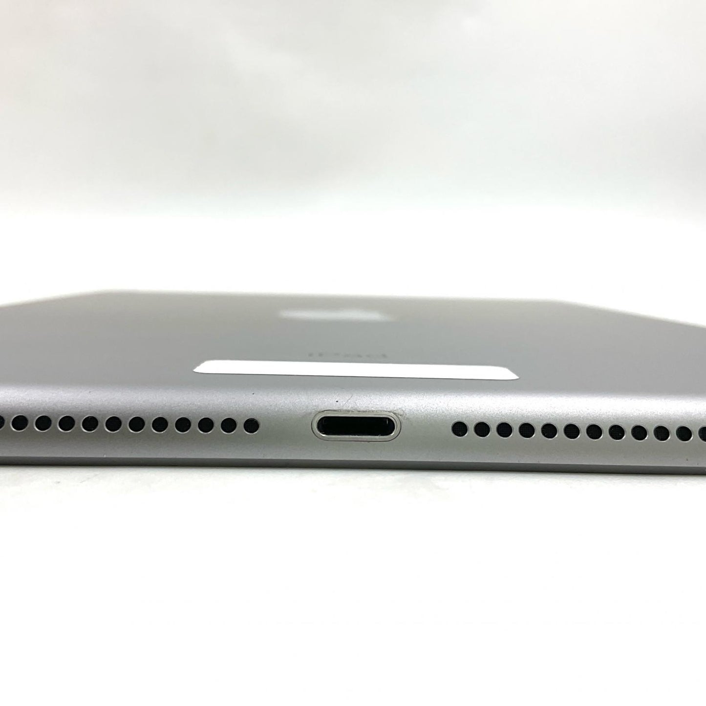 【全額返金保証】【最速発送】Apple iPad iPad 9.7インチ 第6世代 32GB スペースグレイ Wi-Fi 動作確認済