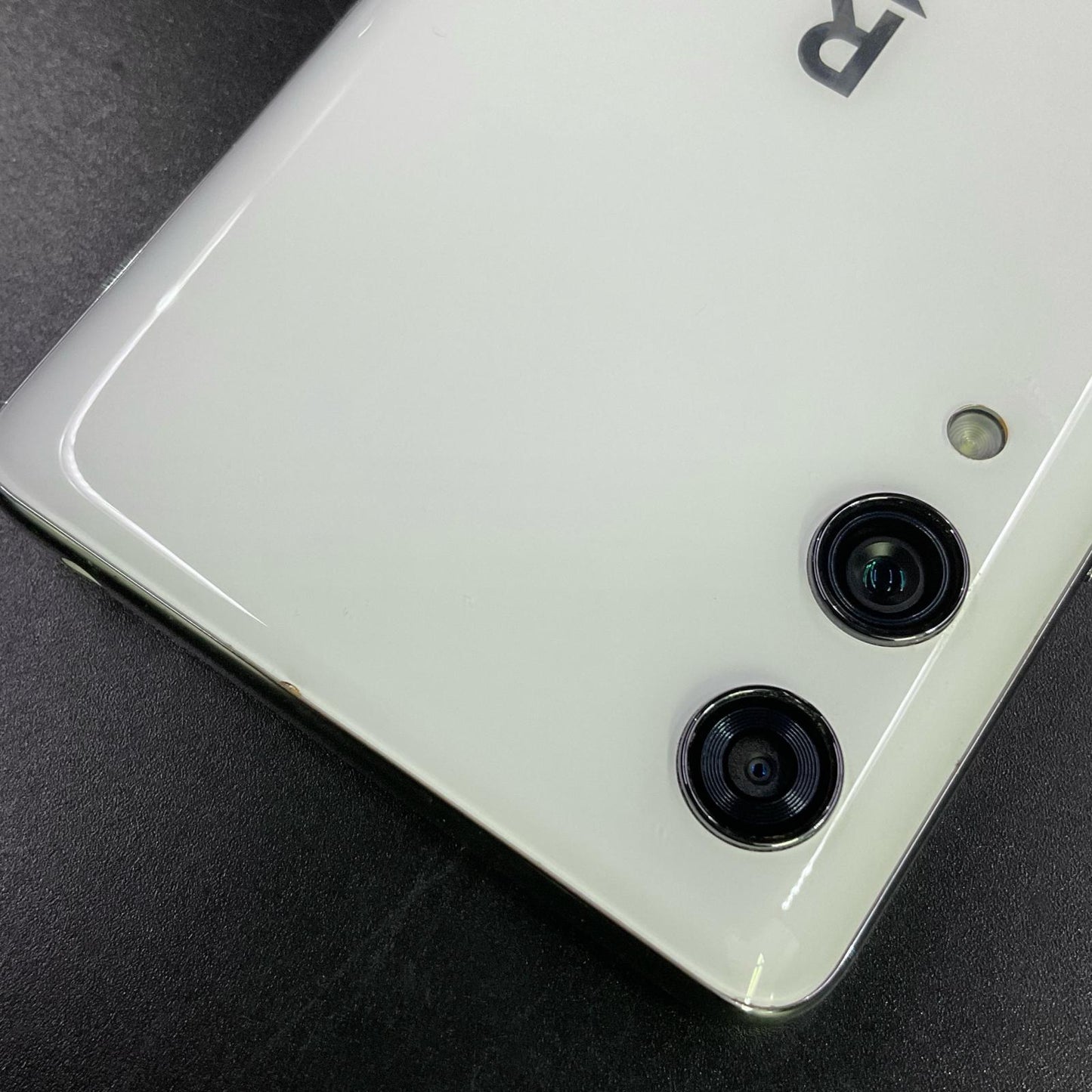 【全額返金保証】【最速発送】楽天モバイル Rakuten Hand 64GB ホワイト 楽天モバイル P710 白ロム 動作確認済