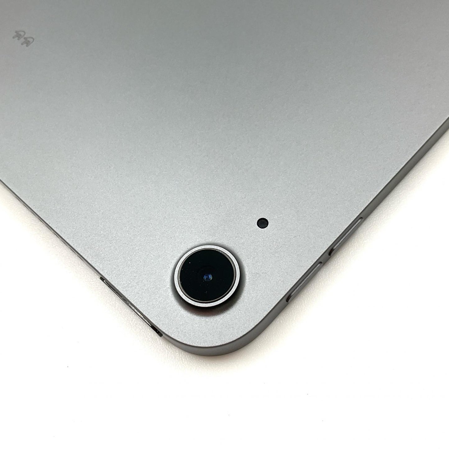 【全額返金保証】【最速発送】Apple iPad Air 10.9インチ 第5世代 64GB スペースグレイ Wi-Fi 美品 動作確認済