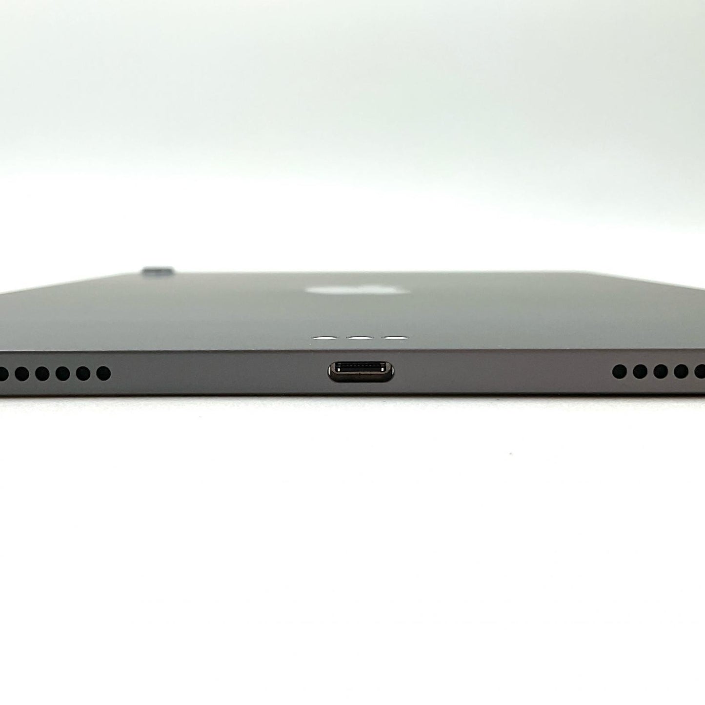 【全額返金保証】【最速発送】Apple iPad Air 10.9インチ 第5世代 64GB スペースグレイ Wi-Fi 美品 動作確認済