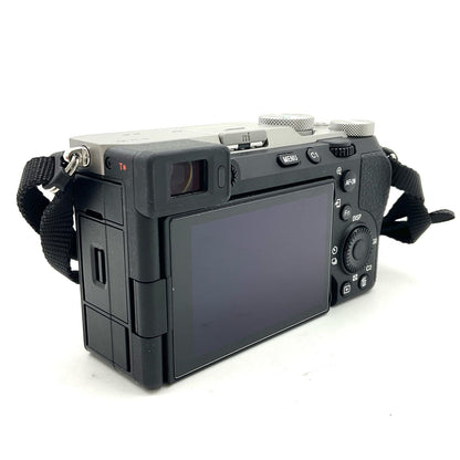 【全額返金保証】【最速発送】Sony デジタル一眼 α7C II ILCE-7CM2 ボディ シルバー 美品 動作確認済