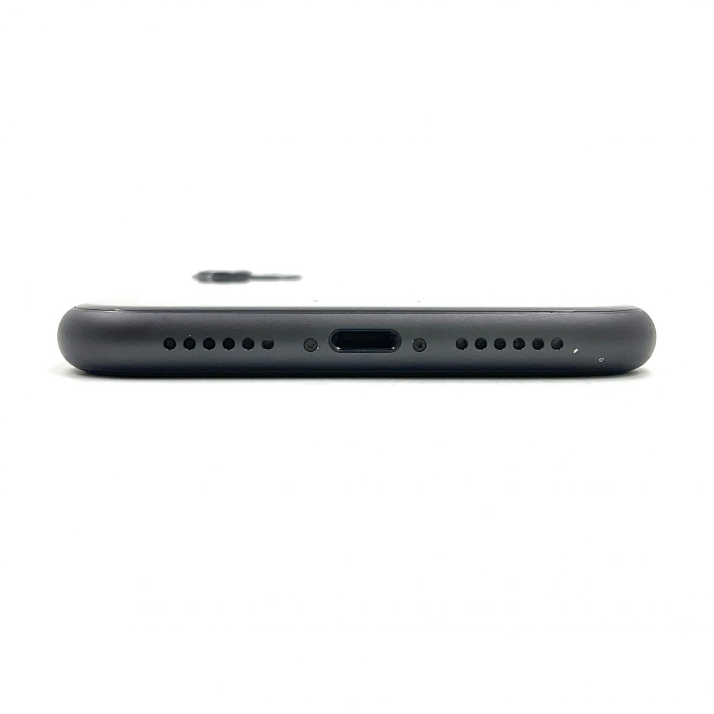 【全額返金保証】【最速発送】Apple iPhone iPhone 11 64GB ブラック Softbank 白ロム 動作確認済 74%