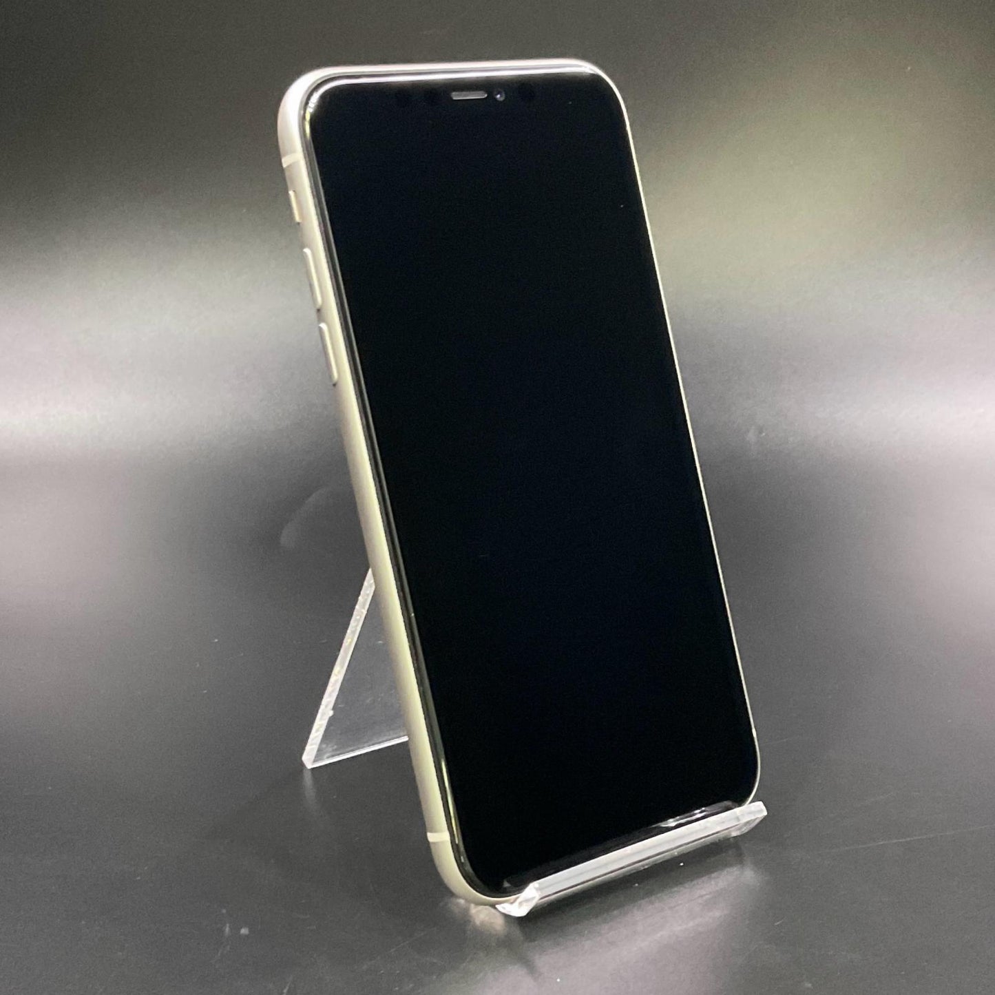 【全額返金保証】【最速発送】Apple iPhone iPhone 11 64GB ホワイト docomo 白ロム 動作確認済 76%