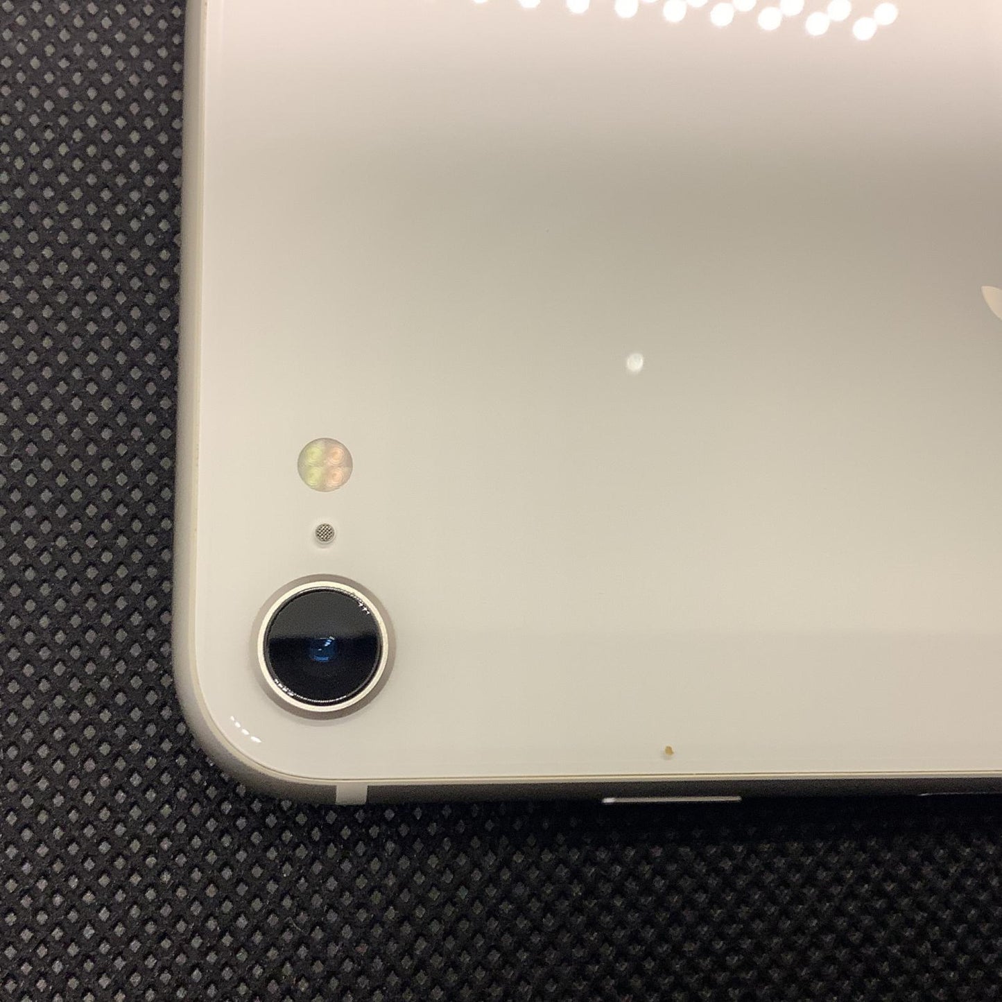 【全額返金保証】【最速発送】Apple iPhone iPhone SE（第3世代） 64GB スターライト au SIMフリー 動作確認済 78%