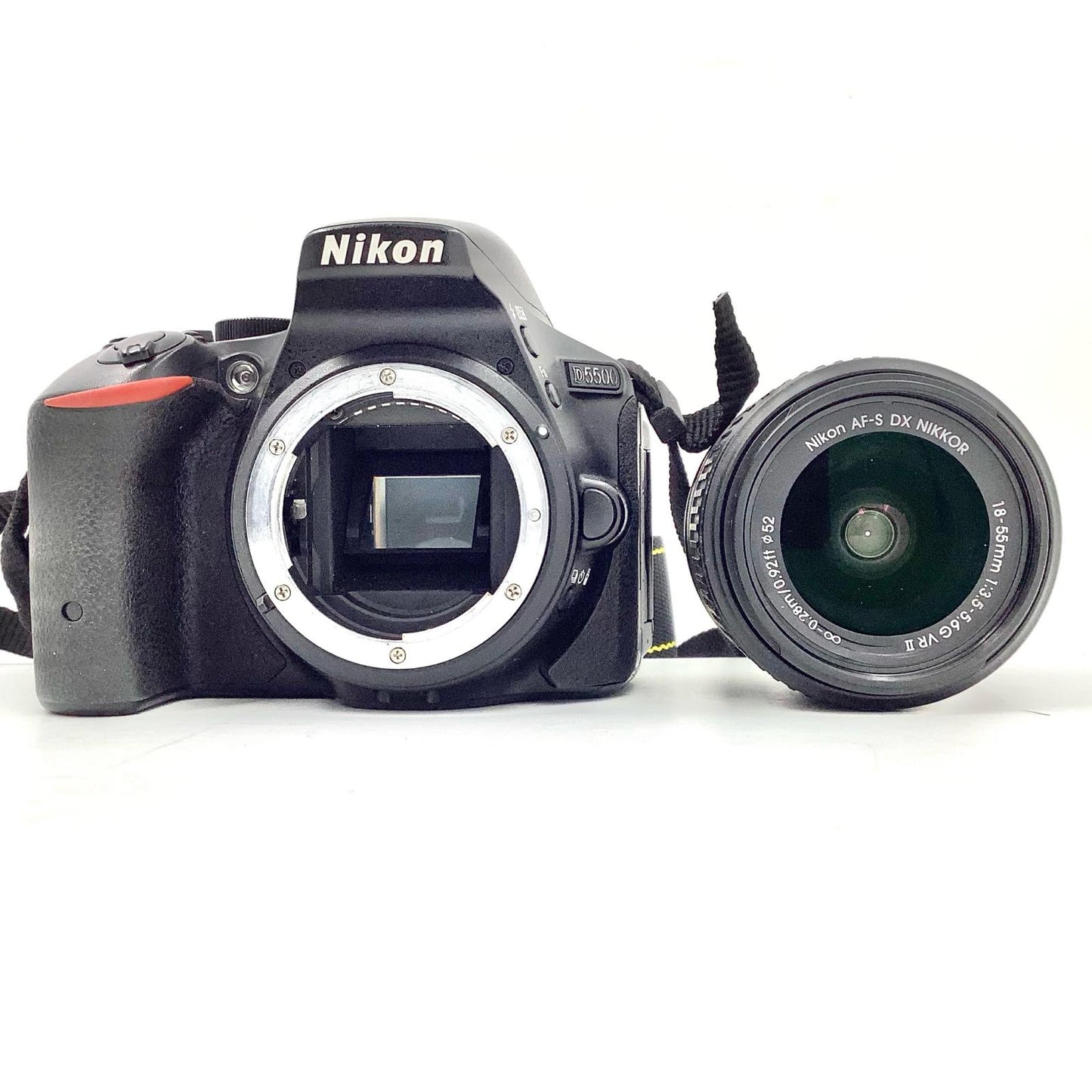 【全額返金保証】【最速発送】Nikon デジタル一眼 D5500 18-55 VR II レンズキット [ブラック] 動作確認済