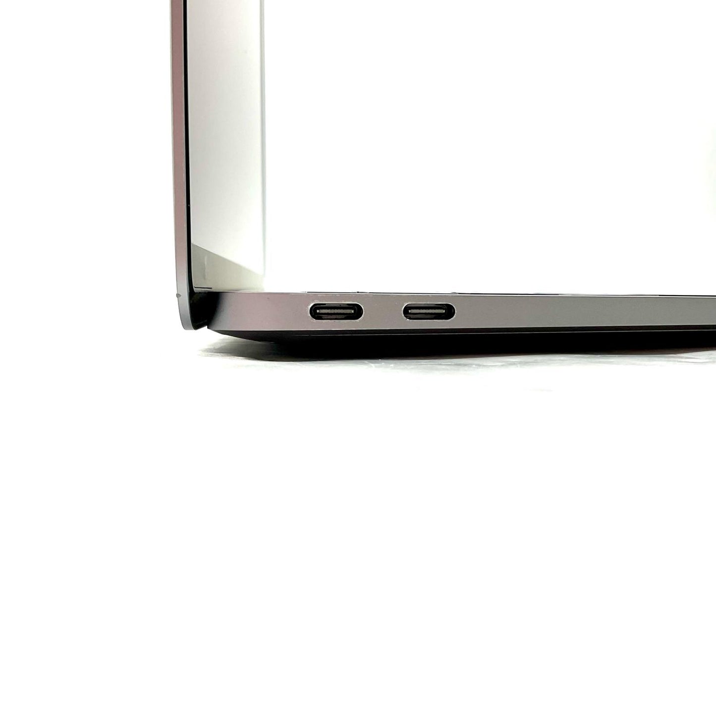 【全額返金保証】【最速発送】Apple MacBook Air 13インチ 2018 1.6 GHz デュアルコア Intel Core i5 8GB SSD 128GB スペースグレイ 76% 動作確認済