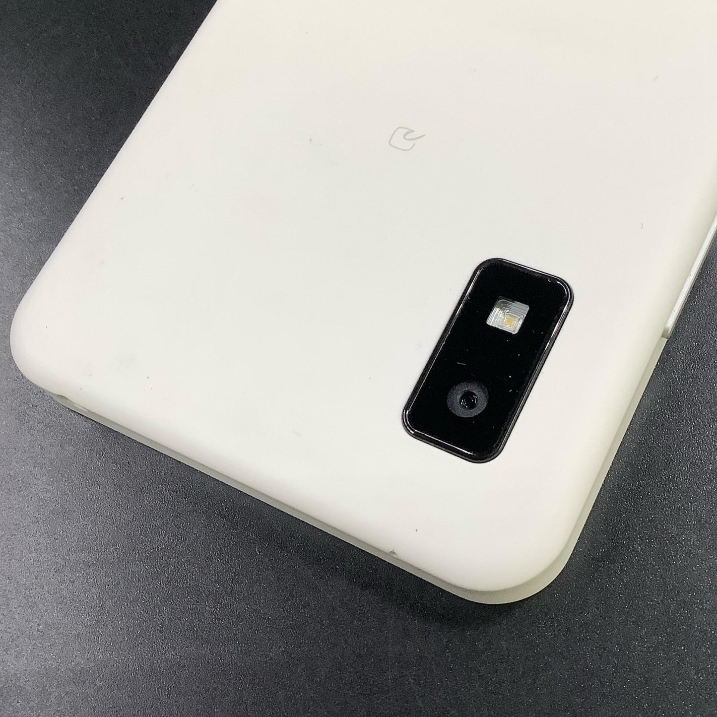 【全額返金保証】【最速発送】SHARP AQUOS wish2 64GB ホワイト docomo SH-51C 白ロム 動作確認済