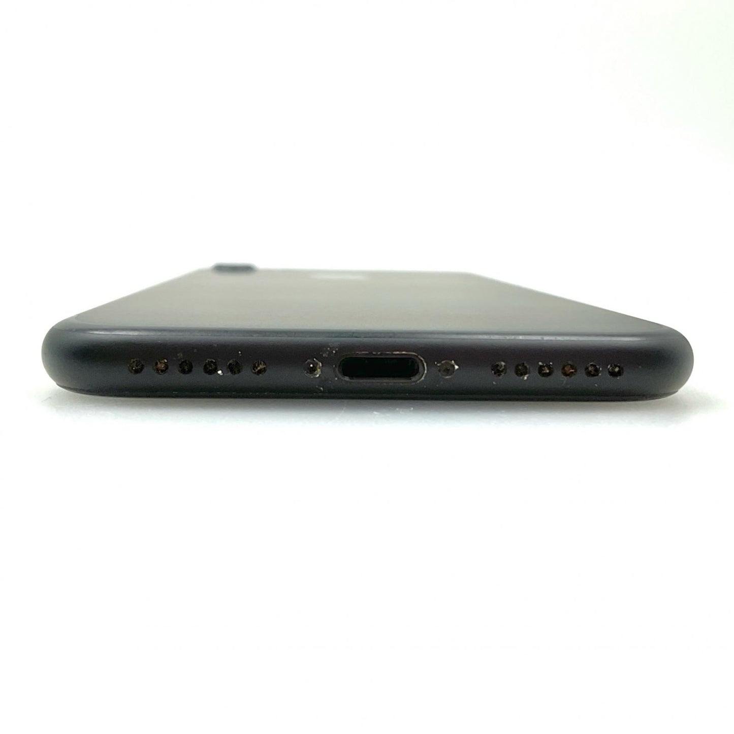 【全額返金保証】【最速発送】Apple iPhone iPhone 7 32GB ブラック au 白ロム 動作確認済 87%