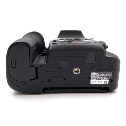 【全額返金保証】【最速発送】Nikon デジタル一眼 D7500 ボディ ブラック 美品 動作確認済