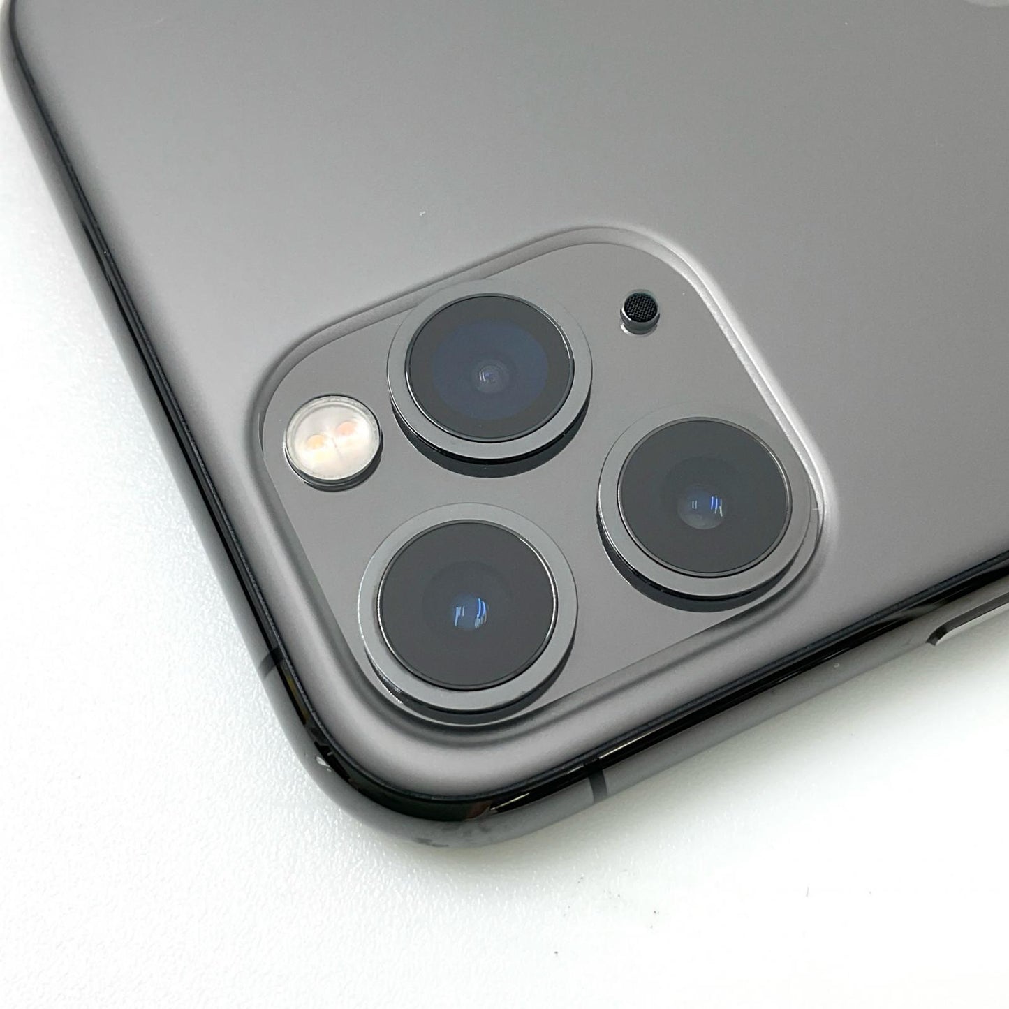 【全額返金保証】【最速発送】Apple iPhone iPhone 11 Pro 256GB スペースグレイ Softbank 白ロム 動作確認済 81%