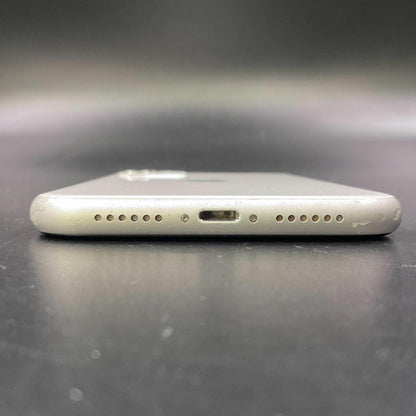 【全額返金保証】【最速発送】Apple iPhone iPhone 11 128GB ホワイト Softbank 白ロム 動作確認済 77%