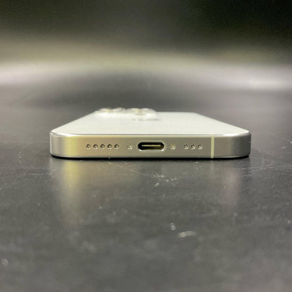 【全額返金保証】【最速発送】Apple iPhone iPhone 15 Pro 128GB ホワイトチタニウム SIMフリー 動作確認済 94%