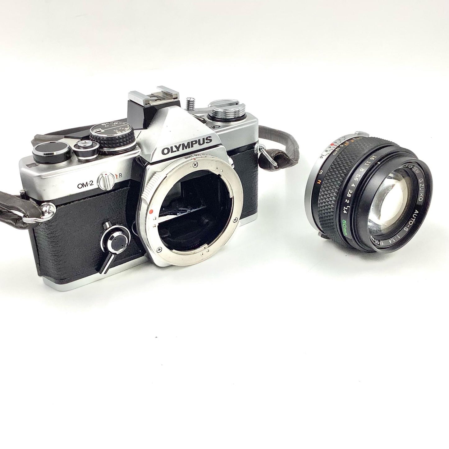 【最速発送】OLYMPUS OLYMPUS OM-2 ボディ　シルバー　+G.ZUIKO AUTO-S 50mm F1.4【難有】