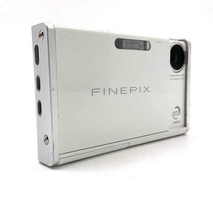 【全額返金保証】【最速発送】FUJIFILM コンパクトデジタルカメラ FinePix Z2 ホワイト 動作確認済