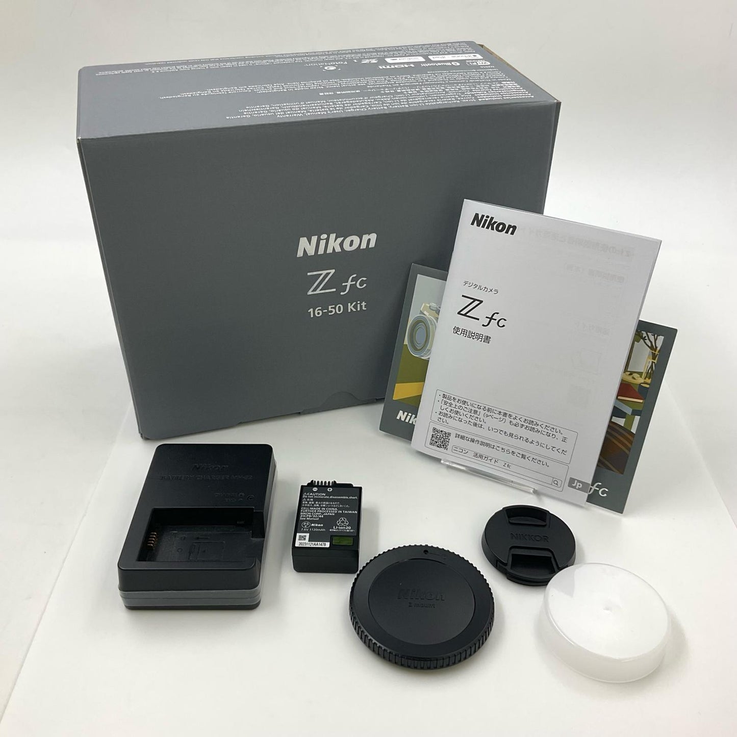 【全額返金保証】【最速発送】Nikon デジタル一眼 Z fc 16-50 VR レンズキット ブラック 美品 動作確認済
