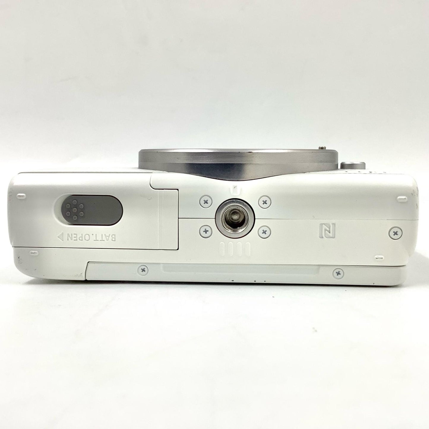 【全額返金保証】【最速発送】Canon デジタル一眼 EOS M100 ボディ ホワイト 動作確認済
