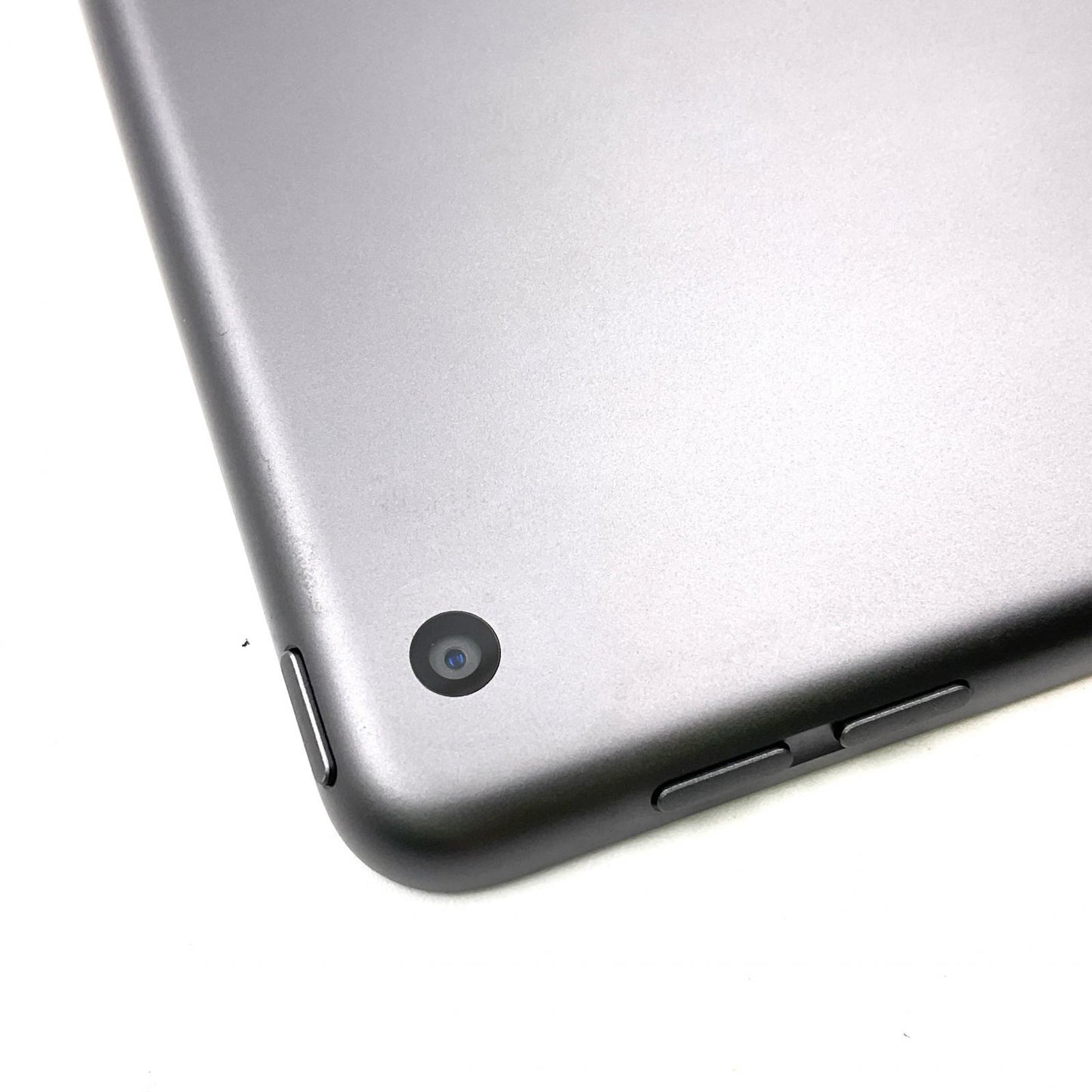 【全額返金保証】【最速発送】Apple iPad iPad 10.2インチ 第8世代 32GB スペースグレイ Wi-Fi 美品 動作確認済