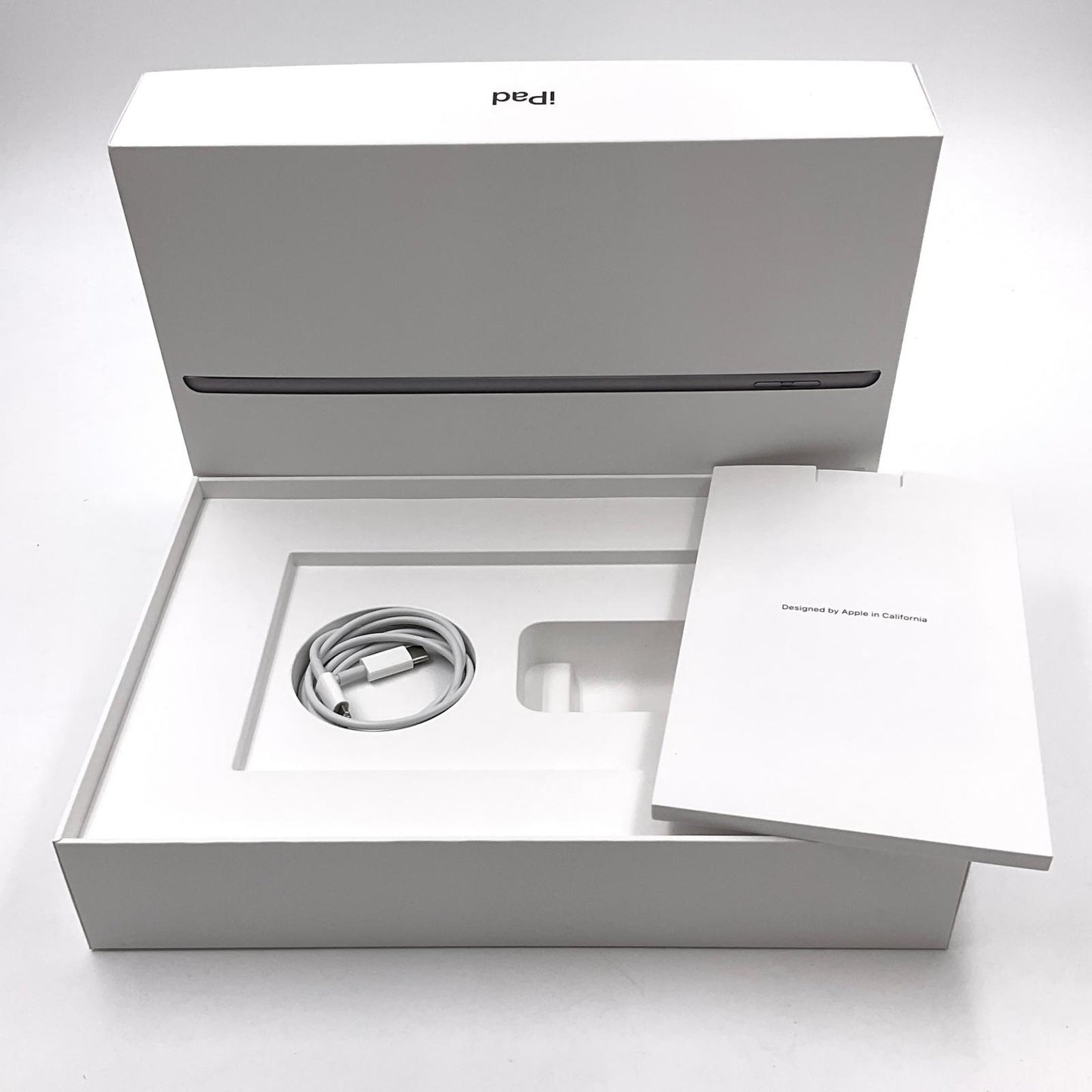 【全額返金保証】【最速発送】Apple iPad iPad 10.2インチ 第8世代 32GB スペースグレイ Wi-Fi 美品 動作確認済