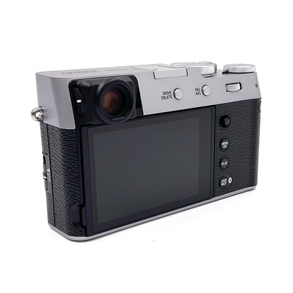 【全額返金保証】【最速発送】FUJIFILM デジタル一眼 X100VI シルバー 超美品 動作確認済