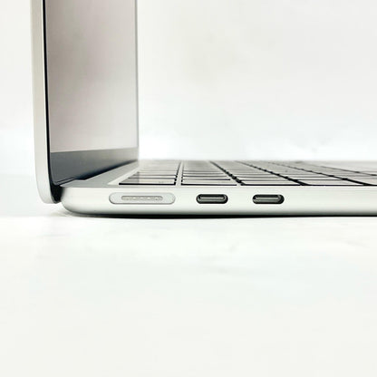 【全額返金保証】【最速発送】Apple MacBook Air 13.6インチ 2022 Apple M2 24GB SSD 512GB シルバー 100% 超美品 動作確認済