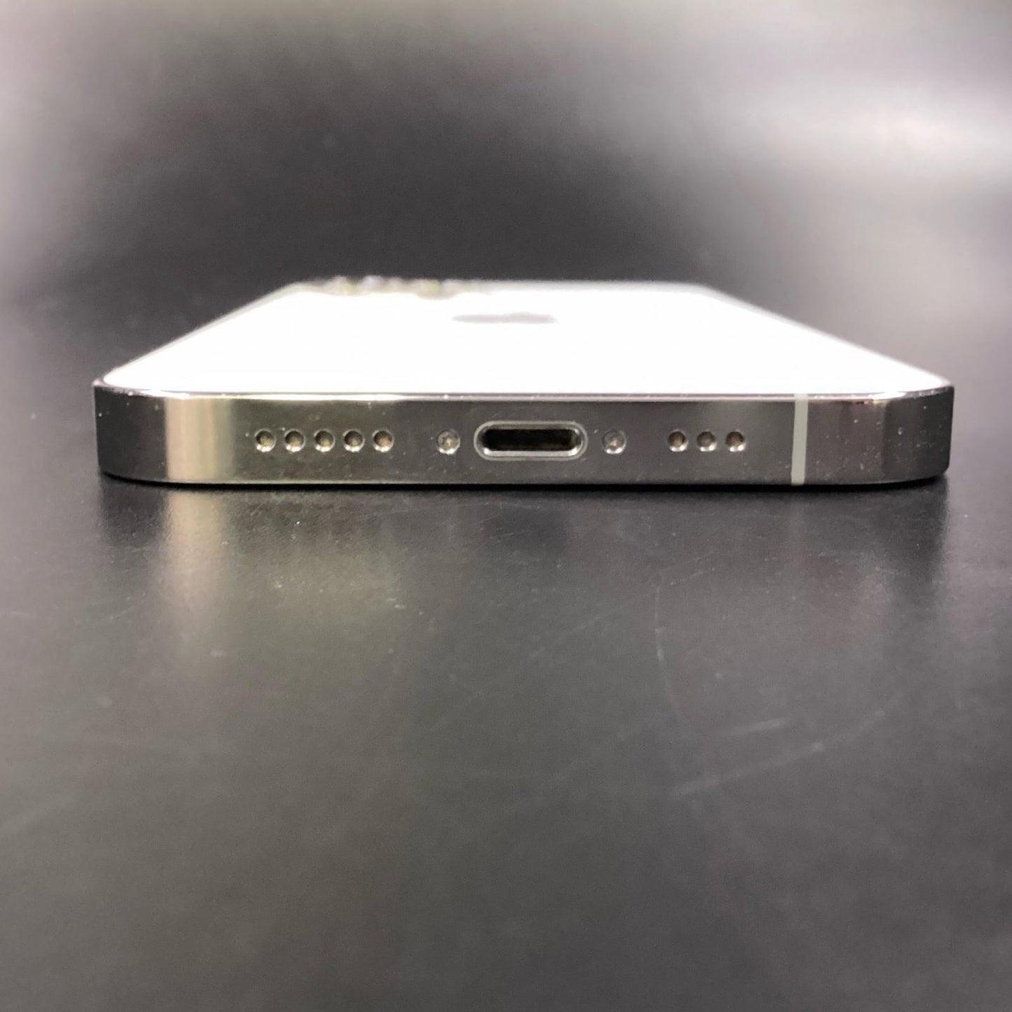 【全額返金保証】【最速発送】Apple iPhone iPhone 12 Pro 128GB シルバー docomo 白ロム 動作確認済 77%