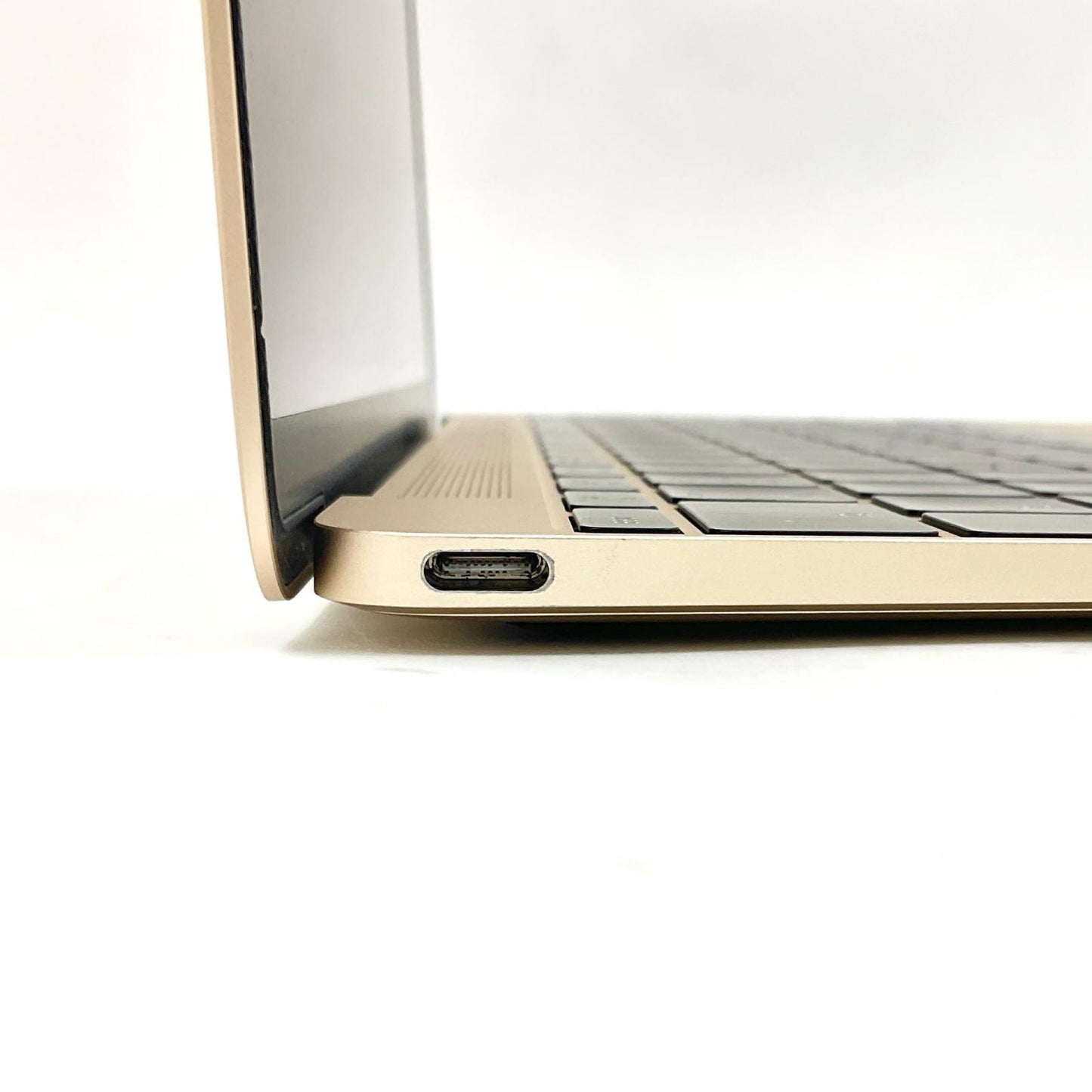 【最速発送】Apple MacBook 12インチ 2017 1.2 GHz デュアルコア Intel Core m3 8GB SSD 256GB ゴールド 64.7%【難有】