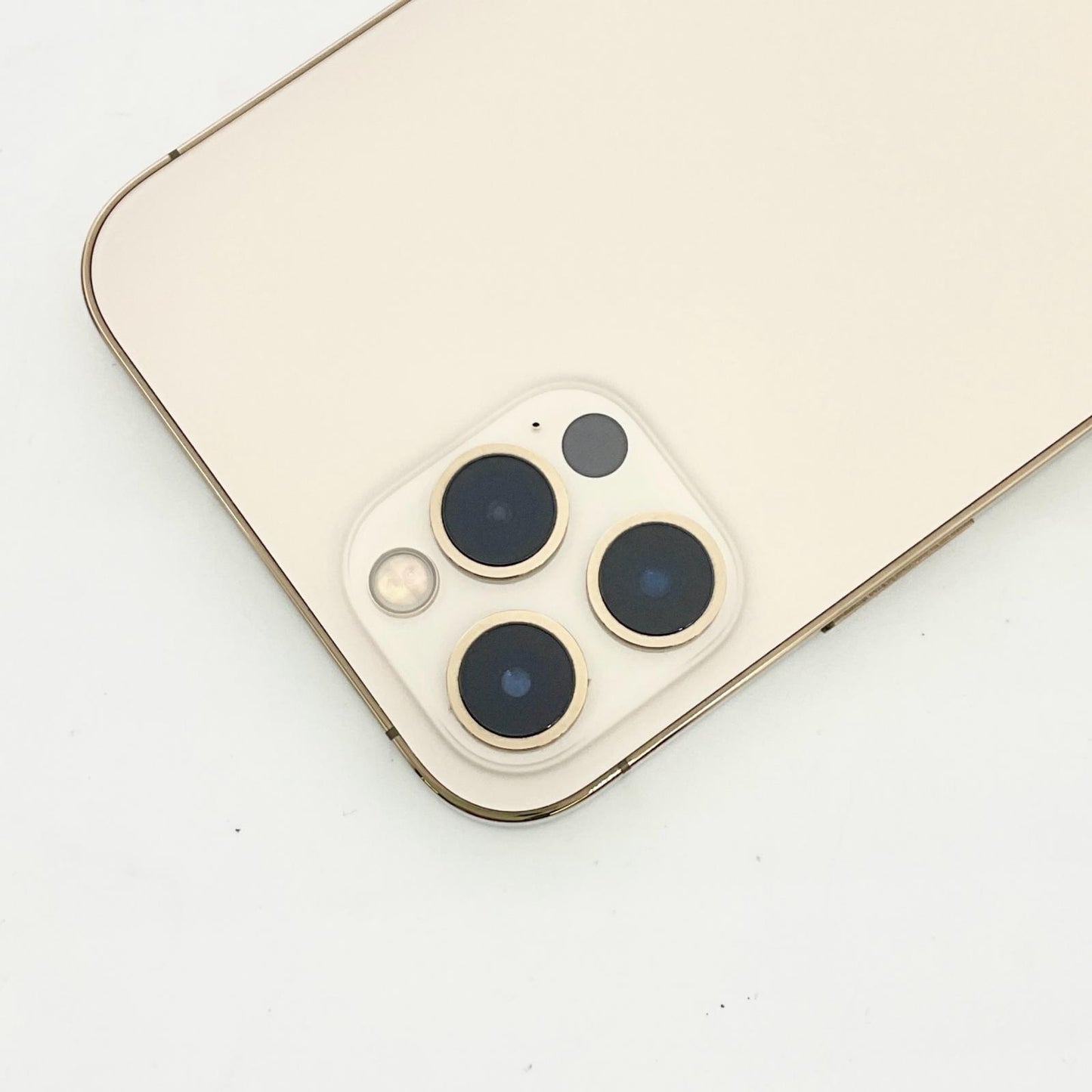 【全額返金保証】【最速発送】Apple iPhone iPhone Pro 12 Pro 128GB ゴールド au 白ロム 動作確認済 87%