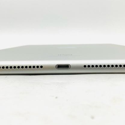 【全額返金保証】【最速発送】Apple iPad iPad 10.2インチ 第9世代 64GB シルバー Wi-Fi 超美品 動作確認済