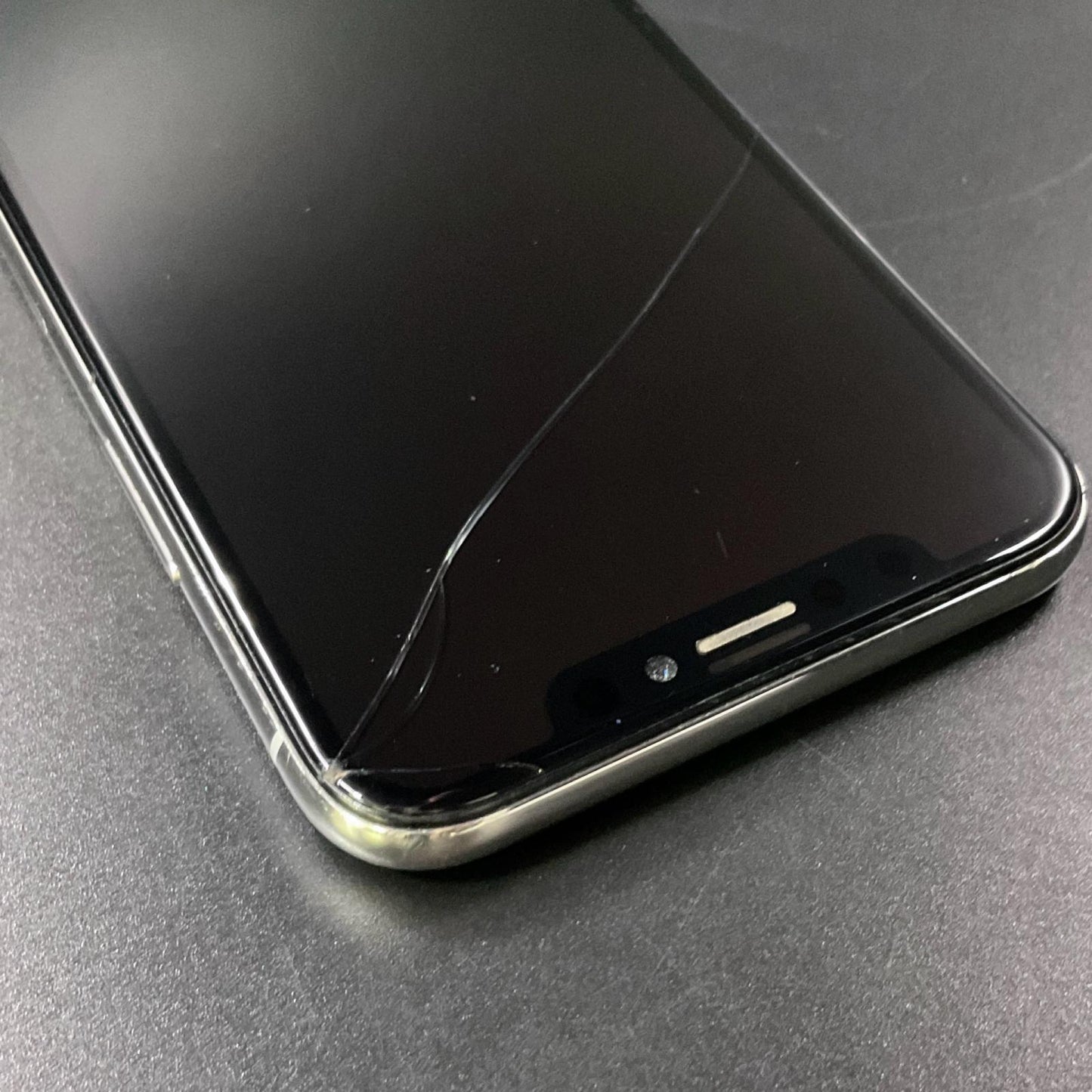 【最速発送】Apple iPhone iPhone X 256GB シルバー SIMフリー【難有】 100%