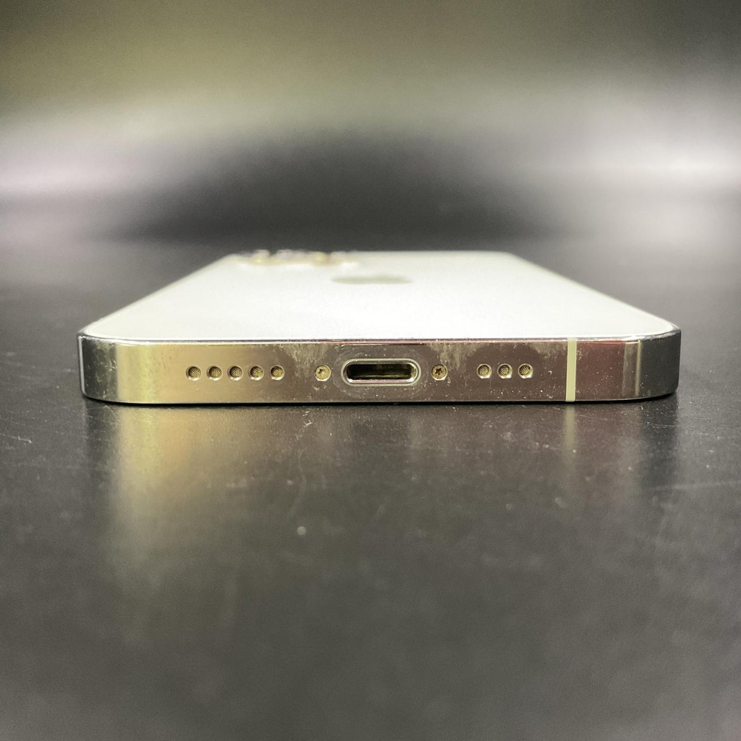 【最速発送】Apple iPhone iPhone Pro 12 Pro 256GB シルバー docomo 白ロム【難有】 74%
