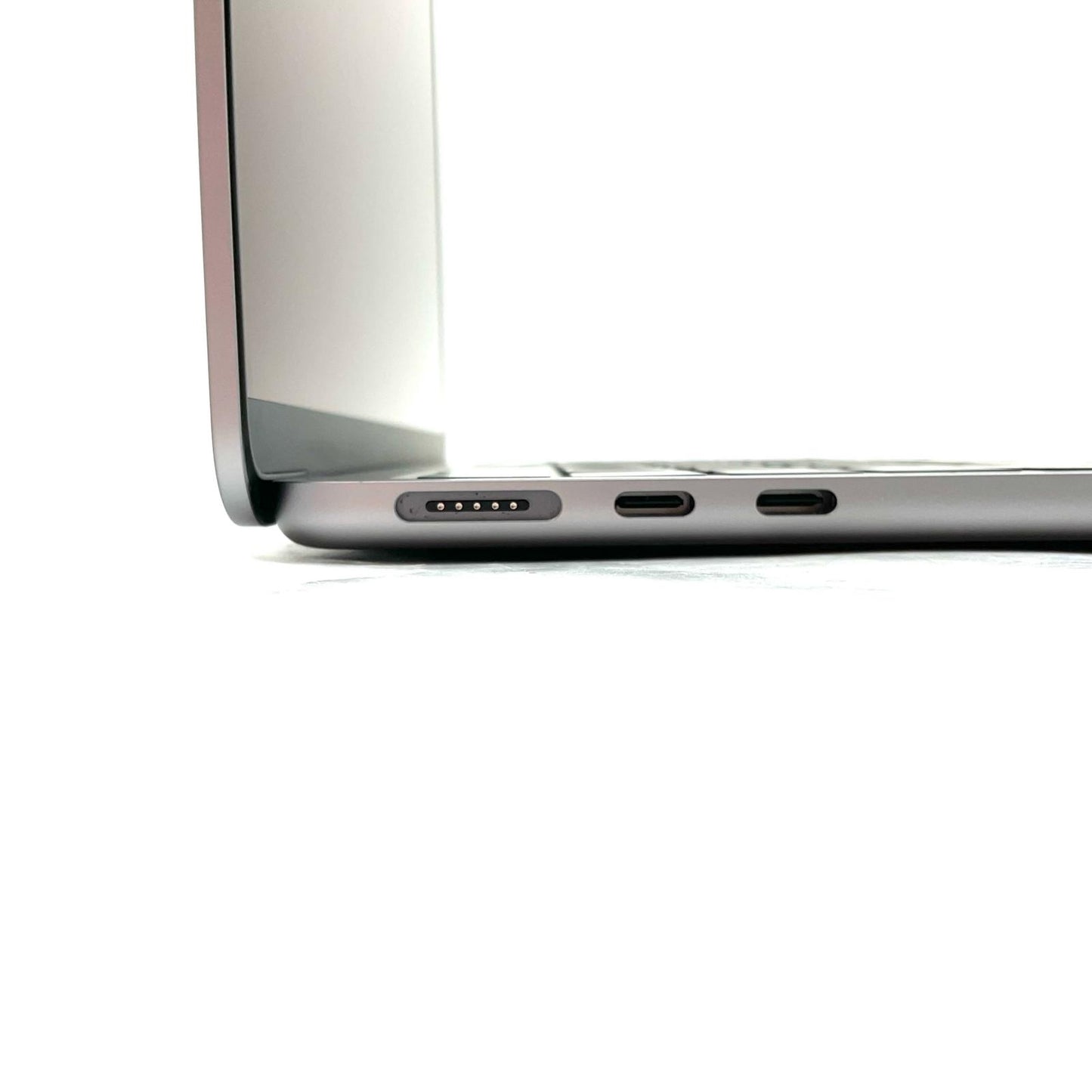 【全額返金保証】【最速発送】Apple MacBook Air 13.6インチ 2022 Apple M2 8GB SSD 256GB スペースグレイ 100% 超美品 動作確認済
