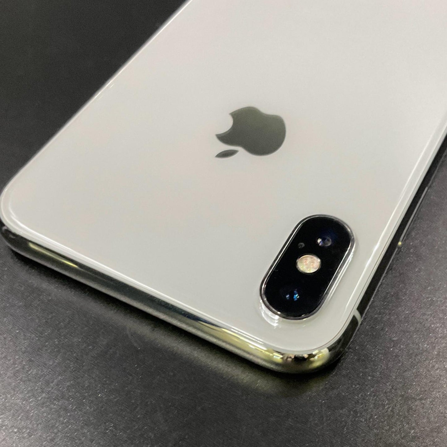 【全額返金保証】【最速発送】Apple iPhone iPhone X 256GB シルバー docomo 白ロム 動作確認済 100%
