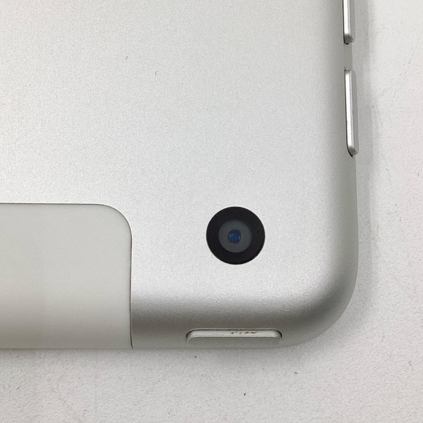 【全額返金保証】【最速発送】Apple iPad iPad 10.2インチ 第7世代 32GB シルバー WiFi+Cellular Softbank 白ロム 美品 動作確認済