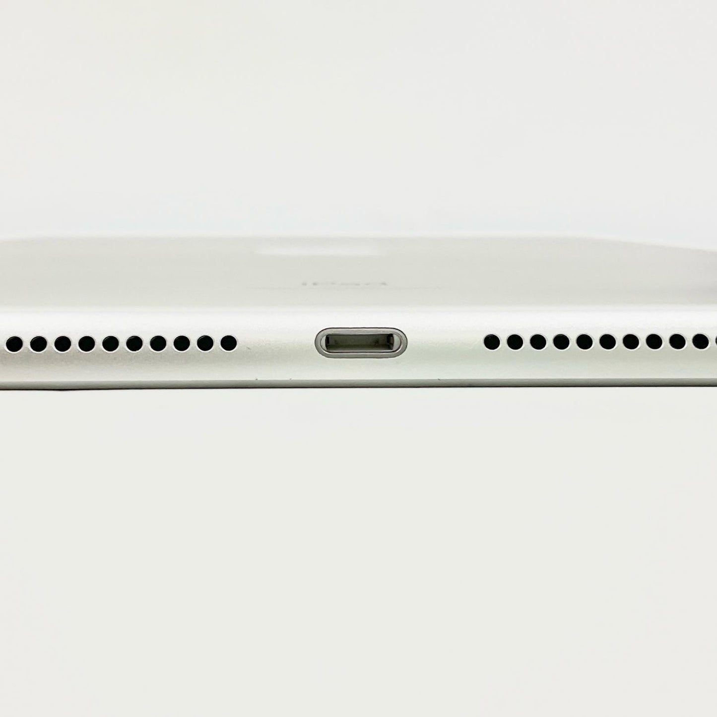 【全額返金保証】【最速発送】Apple iPad iPad 10.2インチ 第9世代 64GB シルバー Wi-Fi 超美品 動作確認済