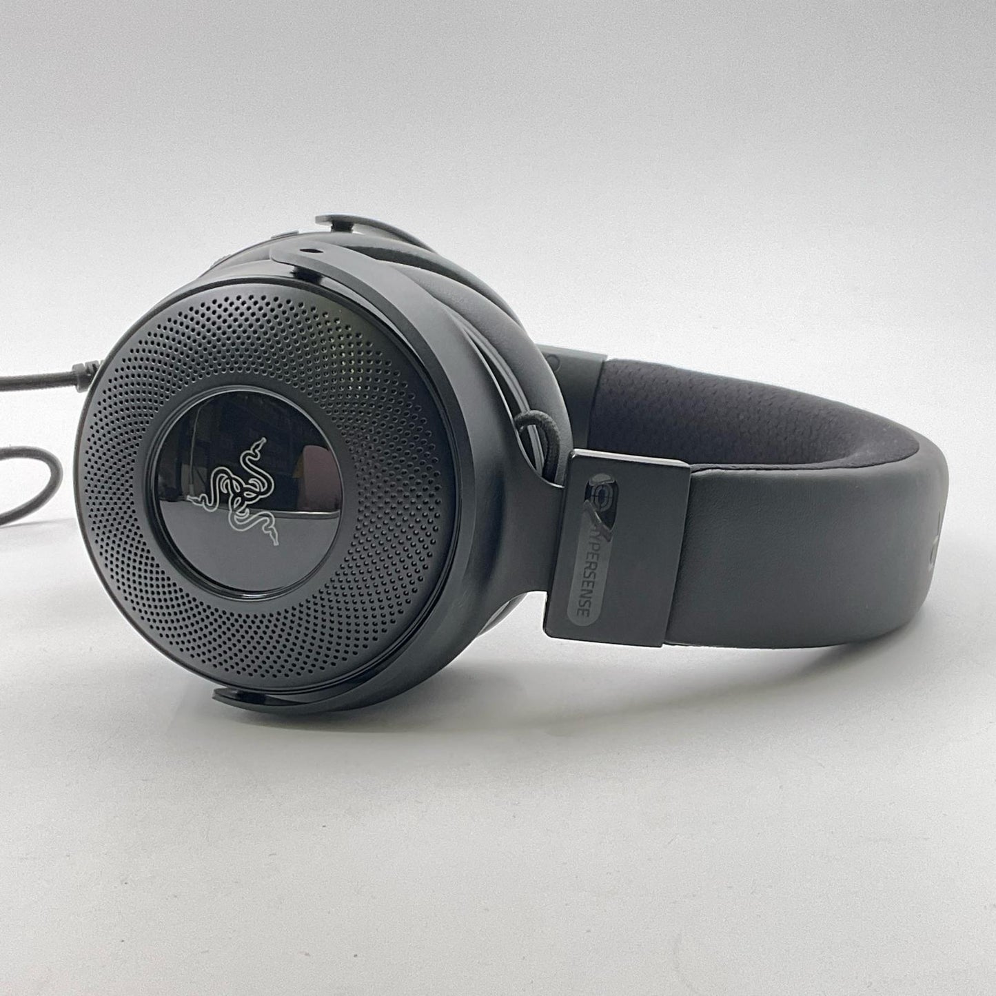 【全額返金保証】【最速発送】Razer Kraken V3 HyperSense RZ04-03770100-R3M1 RZ04-03770100-R3M1 動作確認済