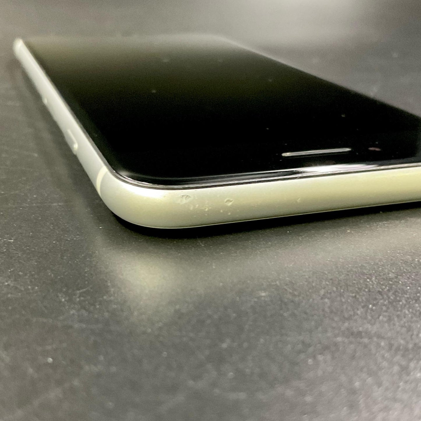 【全額返金保証】【最速発送】Apple iPhone iPhone SE（第2世代） 256GB ホワイト SIMフリー 動作確認済 100%