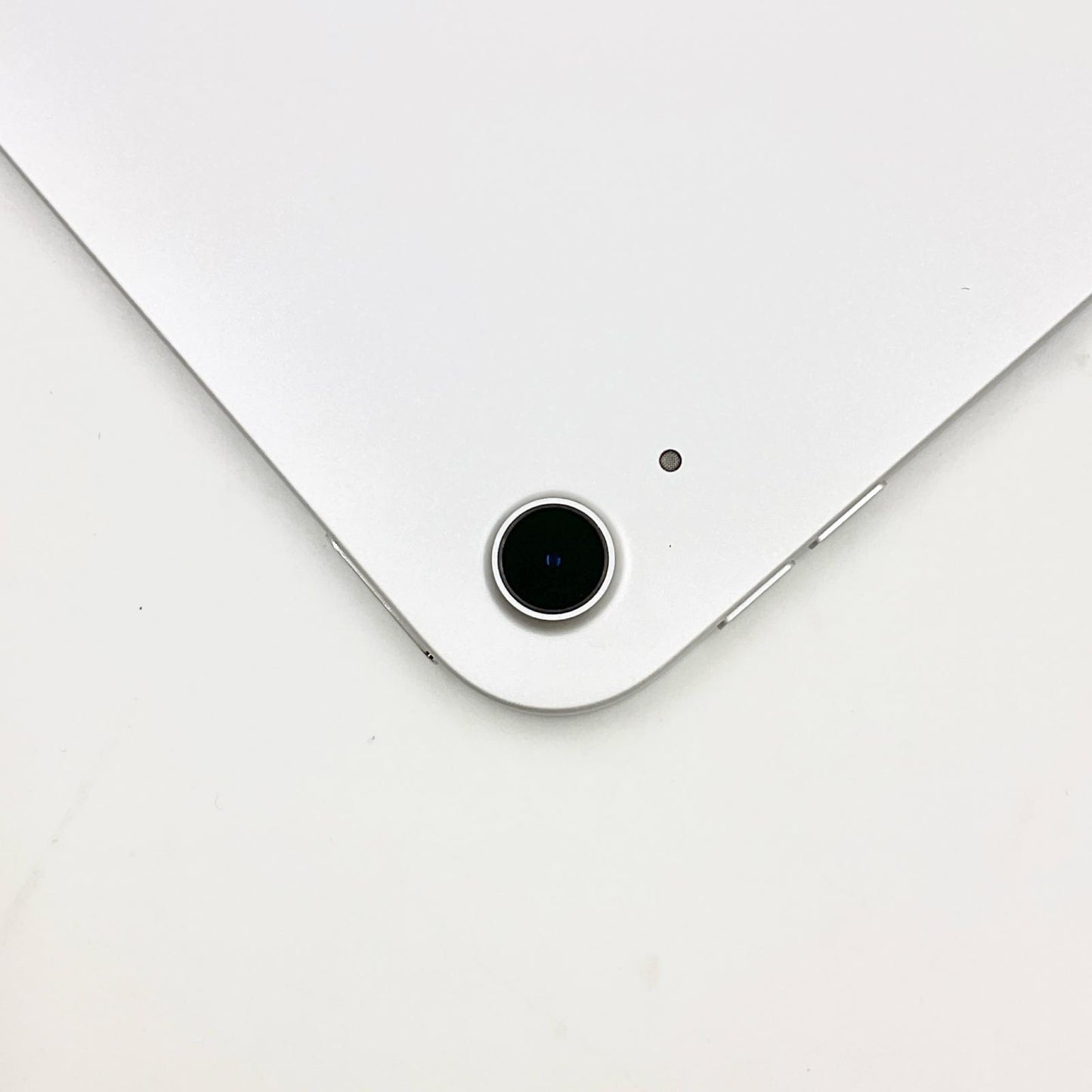 【全額返金保証】【最速発送】Apple iPad iPad 10.9インチ 第10世代 256GB シルバー Wi-Fi 超美品 動作確認済