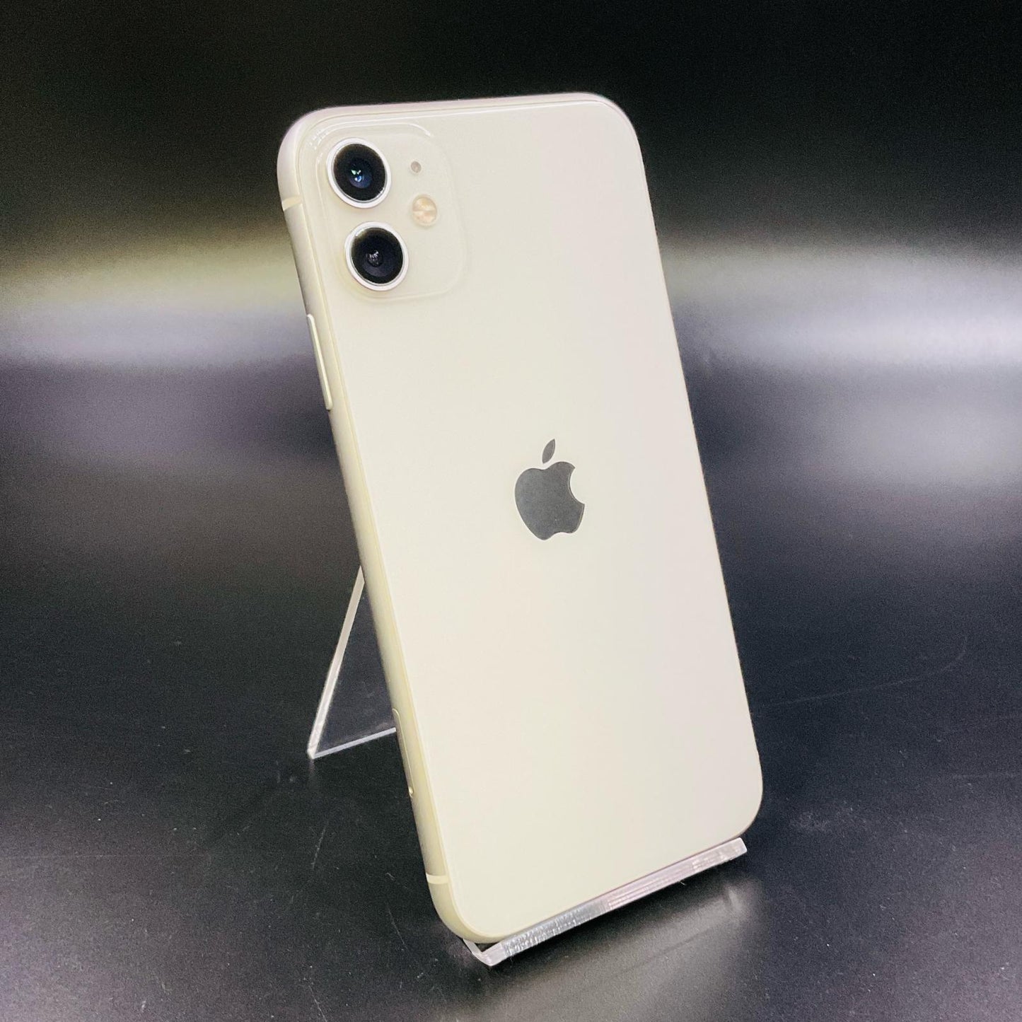 【全額返金保証】【最速発送】Apple iPhone iPhone 11 64GB ホワイト au 白ロム 動作確認済 91.1%