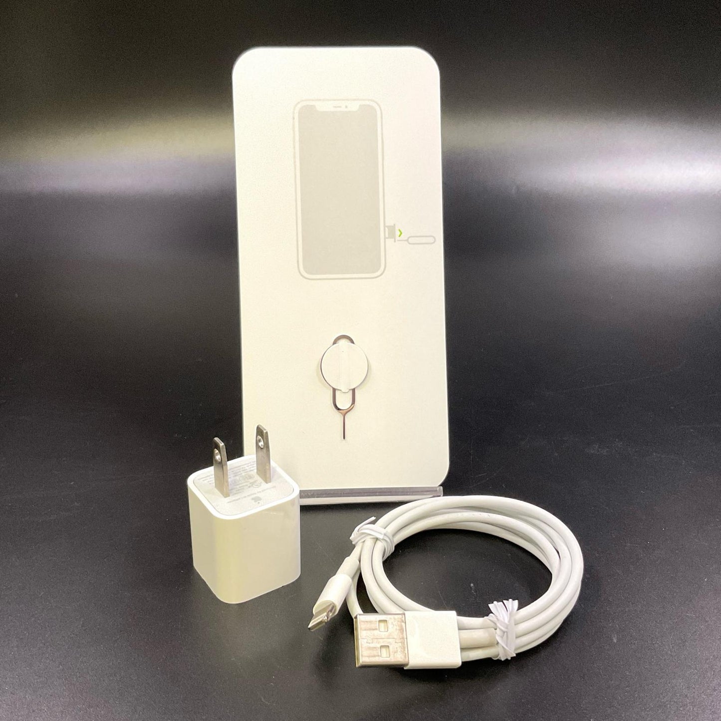【全額返金保証】【最速発送】Apple iPhone iPhone 11 64GB ホワイト au 白ロム 動作確認済 91.1%