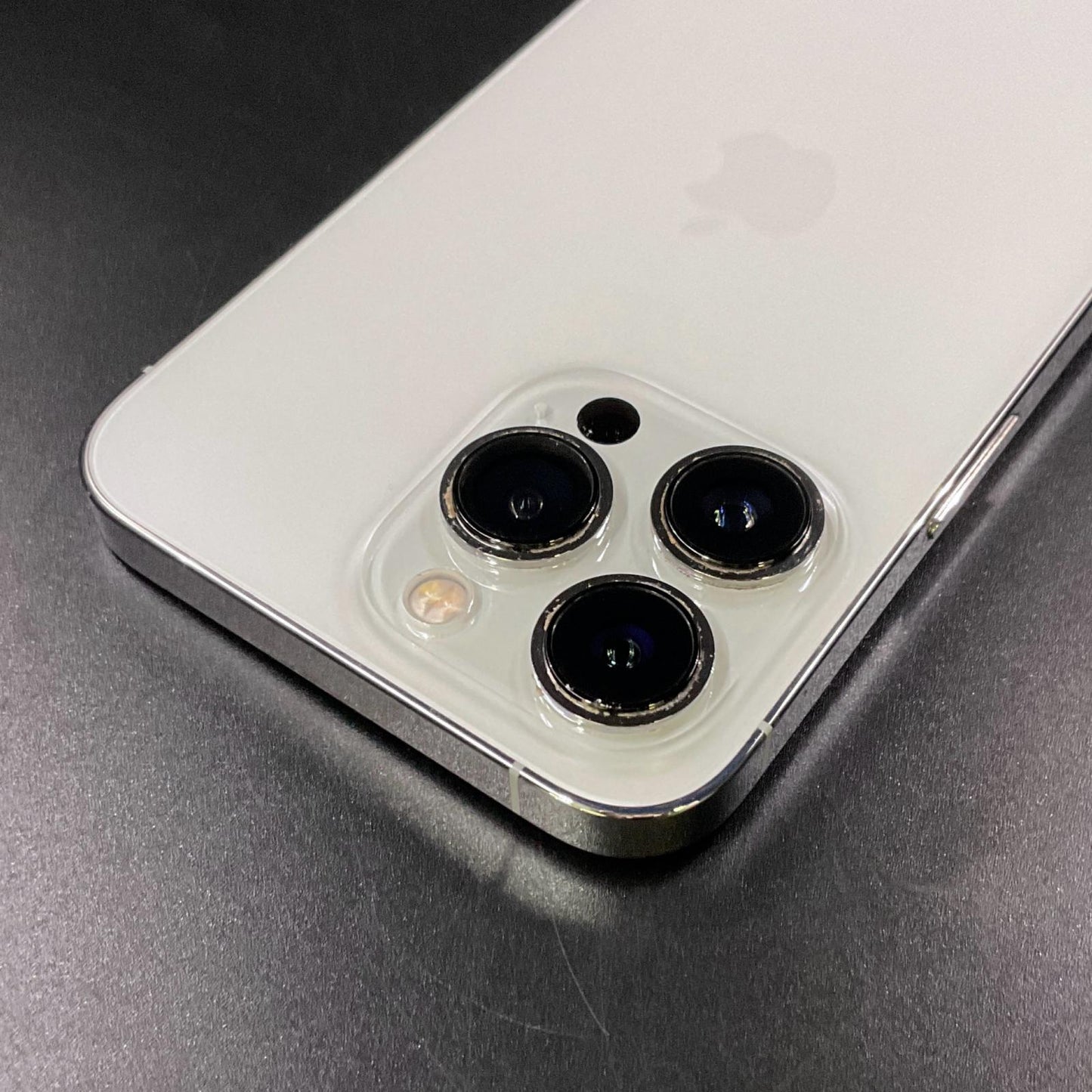 【最速発送】Apple iPhone iPhone 13 Pro 128GB シルバー Softbank【難有】 80%