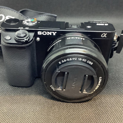 【全額返金保証】【最速発送】Sony デジタル一眼 α6000 ILCE-6000L パワーズームレンズキット [ブラック] ブラック 動作確認済