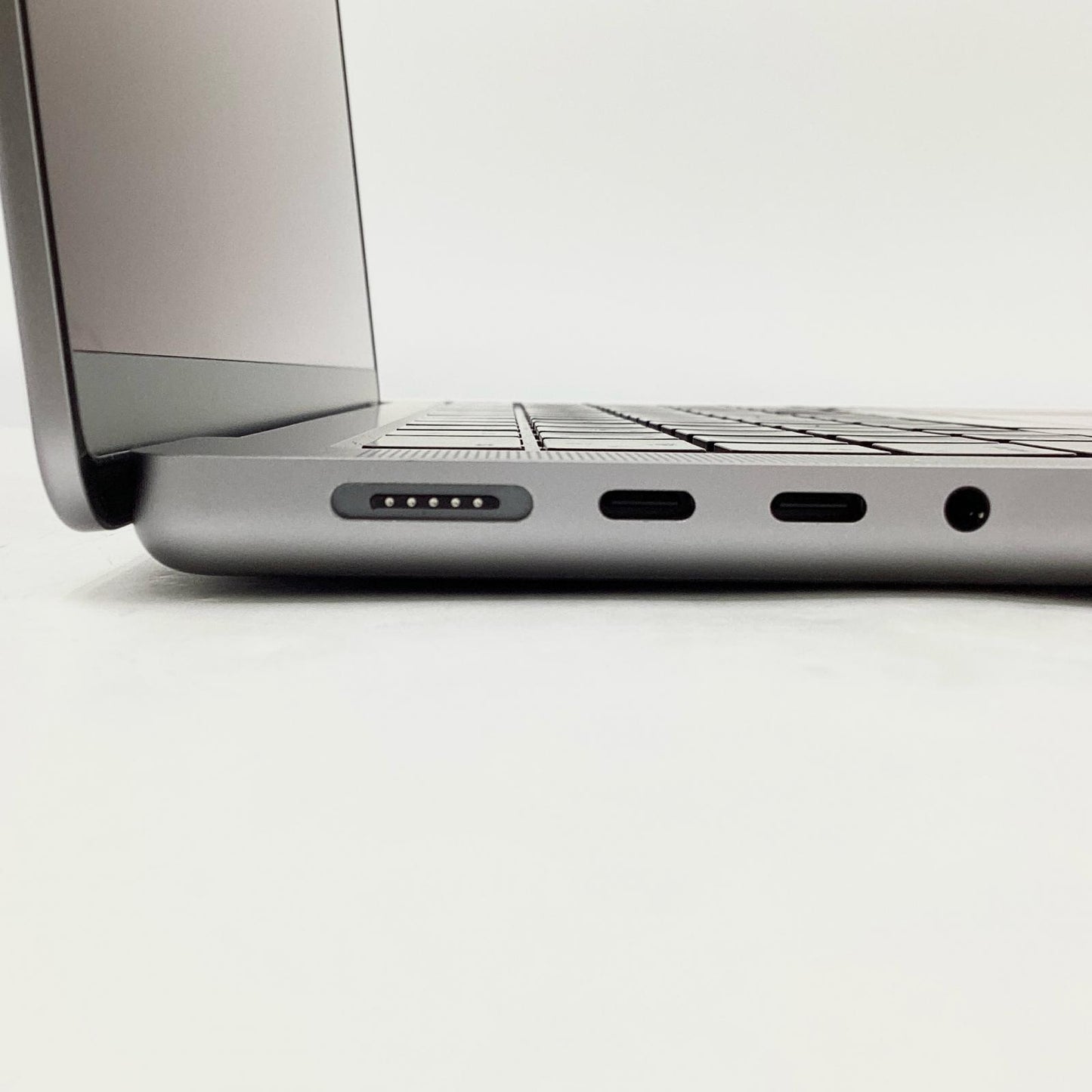 【全額返金保証】【最速発送】Apple MacBook Pro 14インチ 2021 Apple M1 Pro 16GB SSD 512GB スペースグレイ 92% 動作確認済