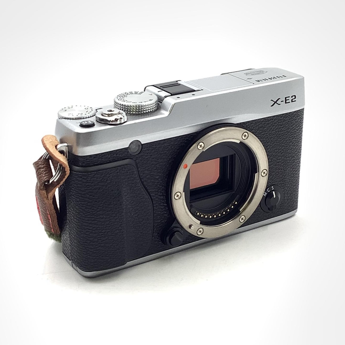 【全額返金保証】【最速発送】FUJIFILM デジタル一眼 X-E2 ボディ [シルバー] 美品 動作確認済