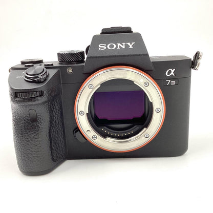 【全額返金保証】【最速発送】Sony デジタル一眼 α7 III ILCE-7M3 ボディ ブラック 動作確認済