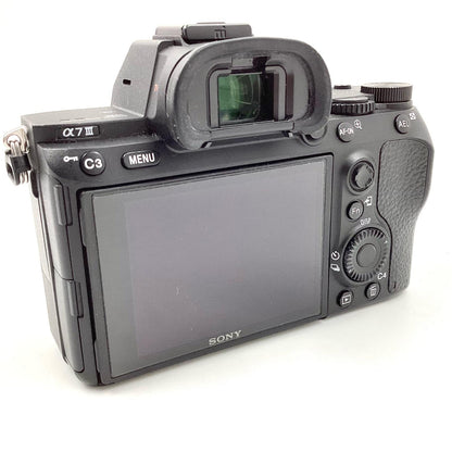 【全額返金保証】【最速発送】Sony デジタル一眼 α7 III ILCE-7M3 ボディ ブラック 動作確認済
