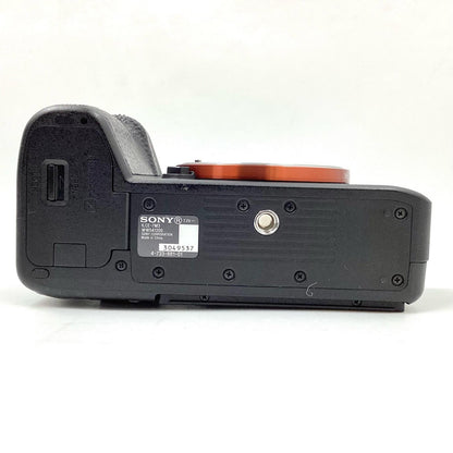 【全額返金保証】【最速発送】Sony デジタル一眼 α7 III ILCE-7M3 ボディ ブラック 動作確認済